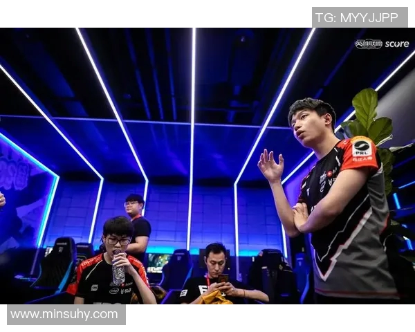 EDG团队协作引发热议玩家表现与战术配合成焦点讨论