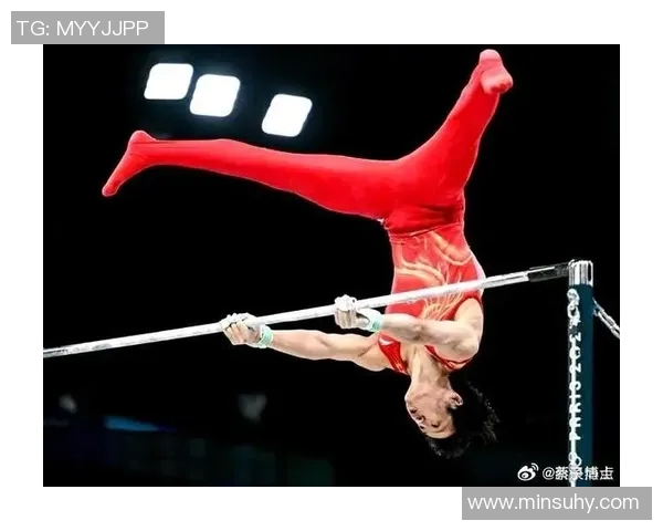 体操运动员突破极限勇攀高峰展现青春风采与拼搏精神